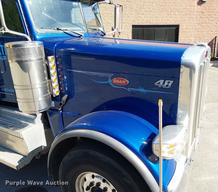 image for item EV5117 2021 Peterbilt 389 dump truck