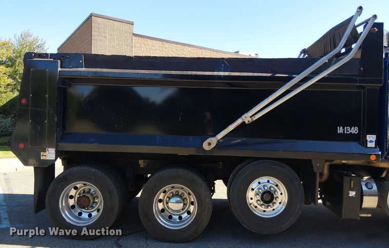 image for item EV5117 2021 Peterbilt 389 dump truck