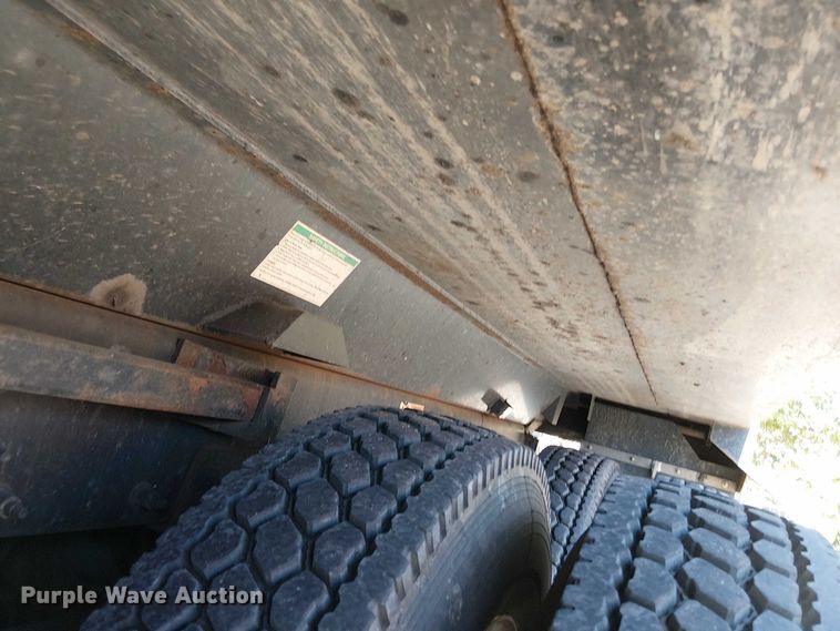 image for item EV5117 2021 Peterbilt 389 dump truck