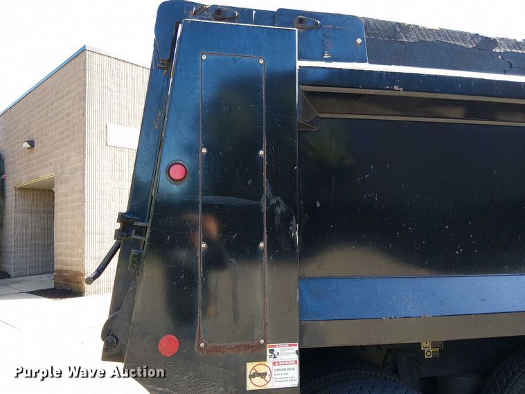 image for item EV5117 2021 Peterbilt 389 dump truck