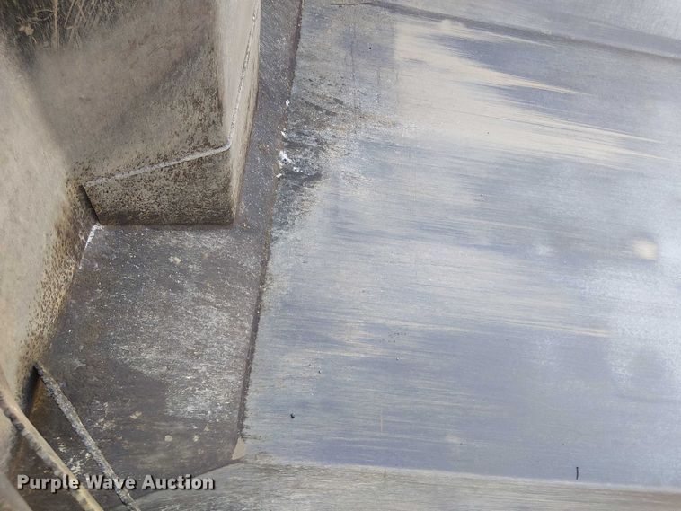 image for item EV5117 2021 Peterbilt 389 dump truck