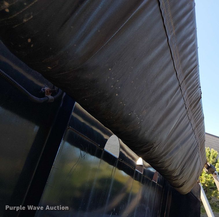 image for item EV5117 2021 Peterbilt 389 dump truck