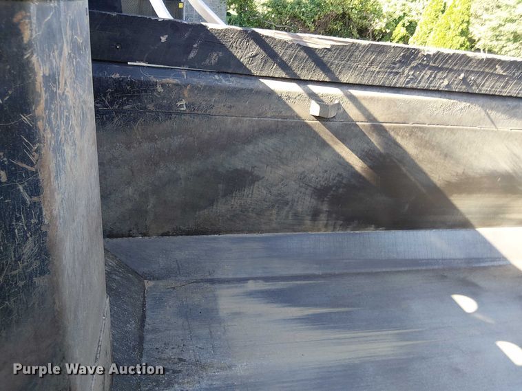 image for item EV5117 2021 Peterbilt 389 dump truck