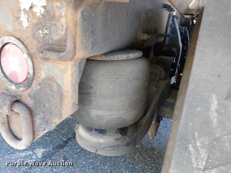 image for item EV5117 2021 Peterbilt 389 dump truck