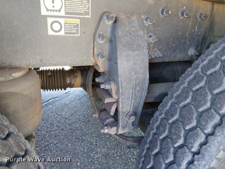 image for item EV5117 2021 Peterbilt 389 dump truck