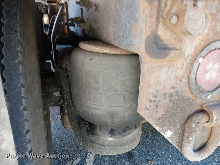 image for item EV5117 2021 Peterbilt 389 dump truck