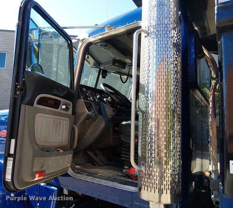 image for item EV5117 2021 Peterbilt 389 dump truck