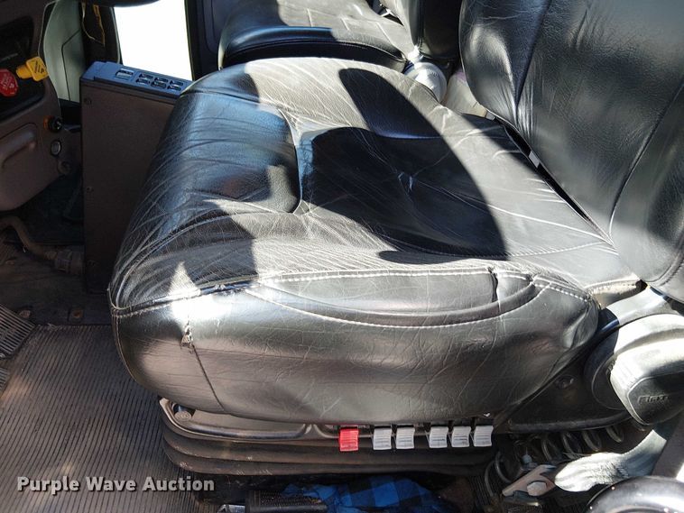 image for item EV5117 2021 Peterbilt 389 dump truck