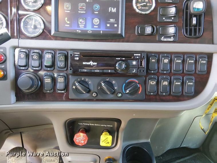 image for item EV5117 2021 Peterbilt 389 dump truck