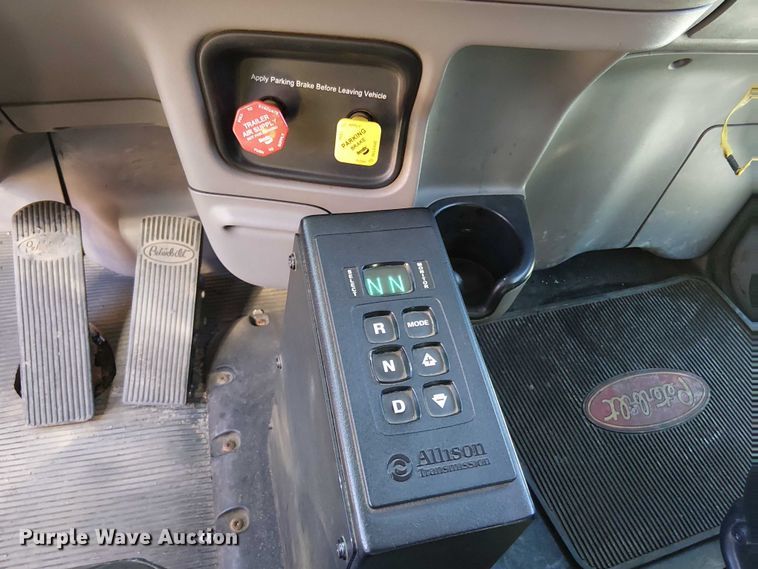 image for item EV5117 2021 Peterbilt 389 dump truck