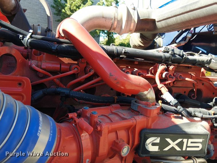 image for item EV5117 2021 Peterbilt 389 dump truck