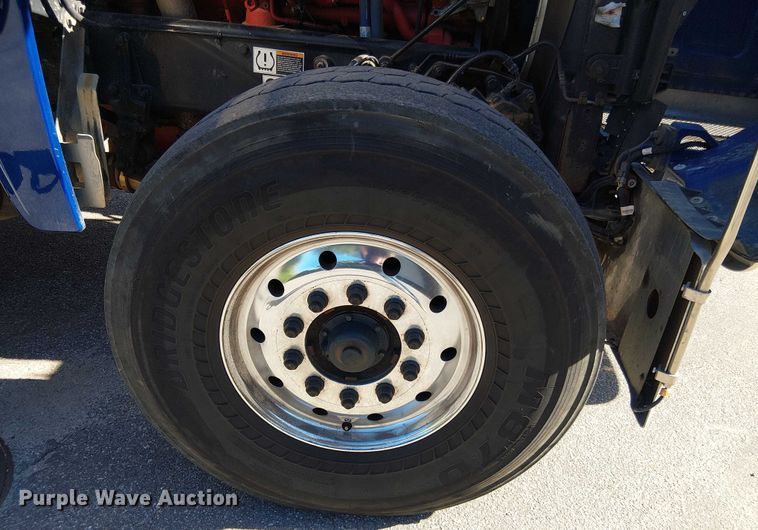 image for item EV5117 2021 Peterbilt 389 dump truck