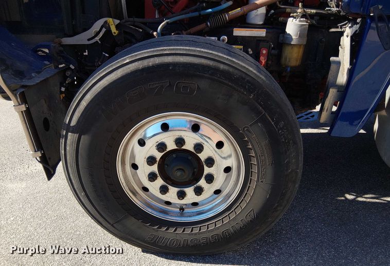 image for item EV5117 2021 Peterbilt 389 dump truck