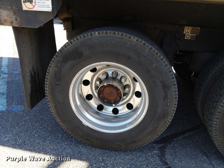 image for item EV5117 2021 Peterbilt 389 dump truck