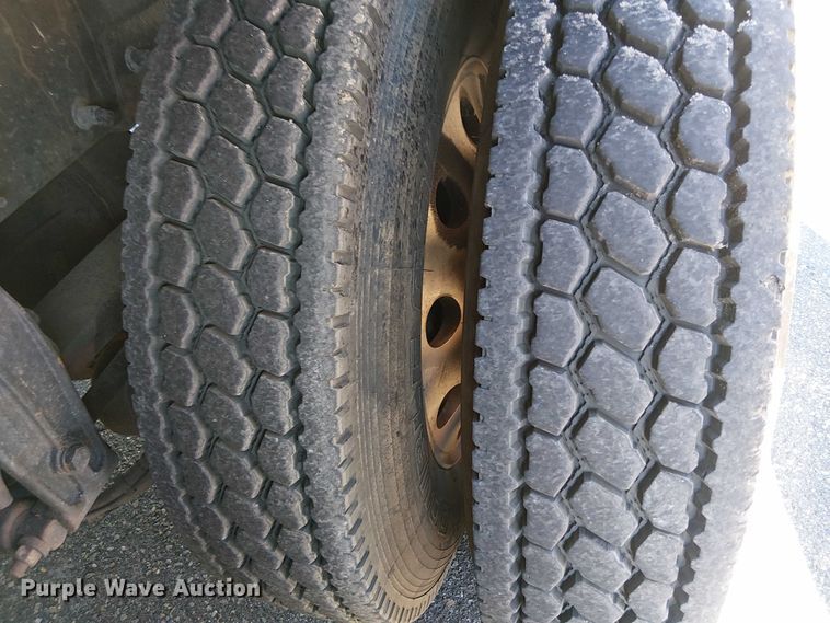 image for item EV5117 2021 Peterbilt 389 dump truck