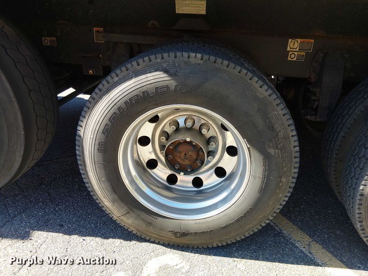 image for item EV5117 2021 Peterbilt 389 dump truck