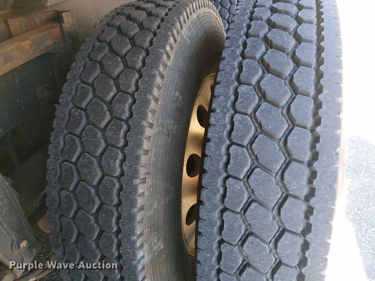 image for item EV5117 2021 Peterbilt 389 dump truck