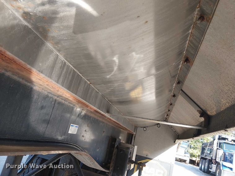 image for item EV5119 2020 Mac end dump trailer