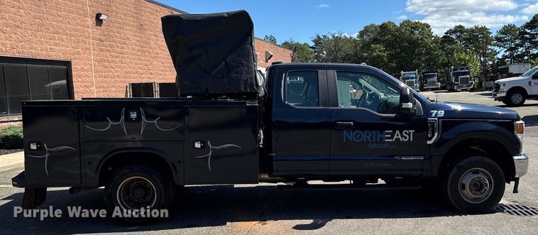 image for item EV5123 2021 Ford F350 Super Duty SuperCab utility bed pickup truck