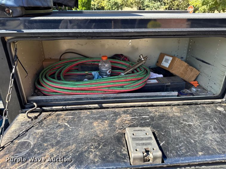 image for item EV5123 2021 Ford F350 Super Duty SuperCab utility bed pickup truck