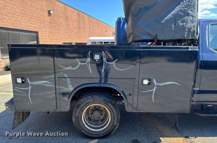 image for item EV5123 2021 Ford F350 Super Duty SuperCab utility bed pickup truck