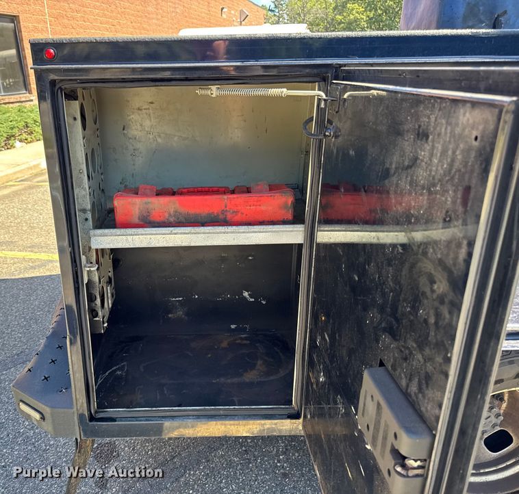 image for item EV5123 2021 Ford F350 Super Duty SuperCab utility bed pickup truck