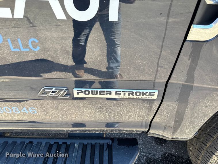 image for item EV5123 2021 Ford F350 Super Duty SuperCab utility bed pickup truck