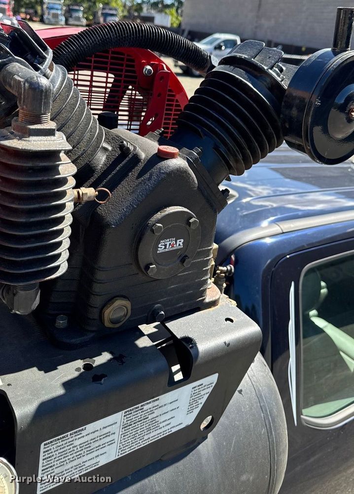 image for item EV5123 2021 Ford F350 Super Duty SuperCab utility bed pickup truck