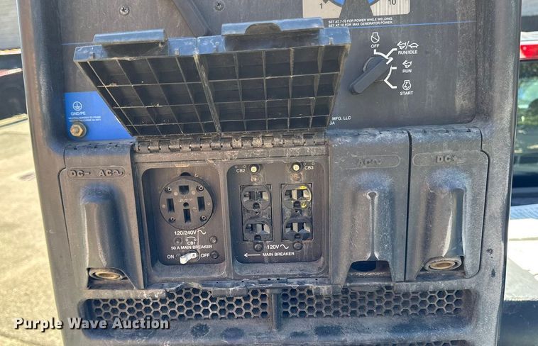 image for item EV5123 2021 Ford F350 Super Duty SuperCab utility bed pickup truck