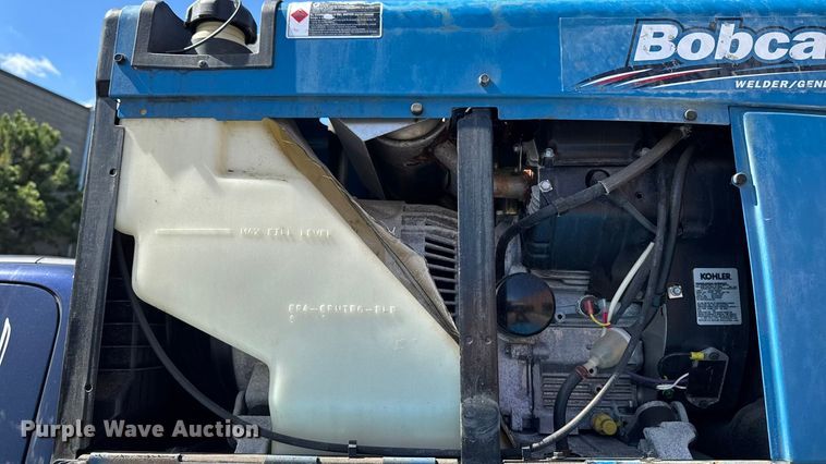 image for item EV5123 2021 Ford F350 Super Duty SuperCab utility bed pickup truck