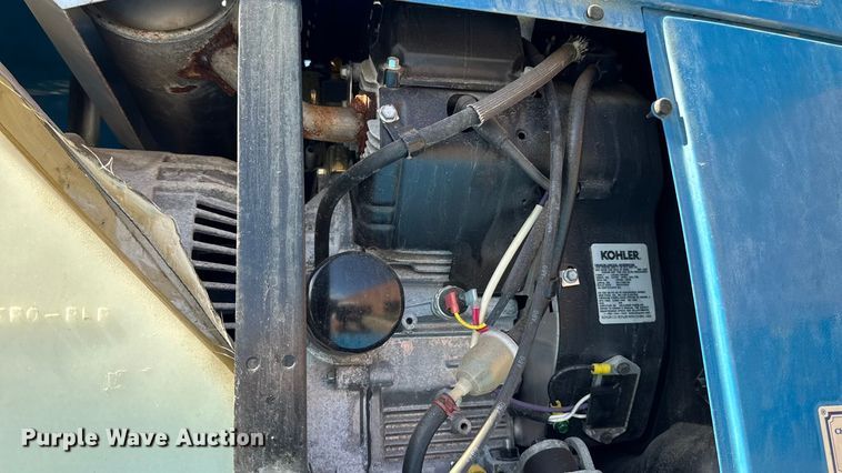 image for item EV5123 2021 Ford F350 Super Duty SuperCab utility bed pickup truck