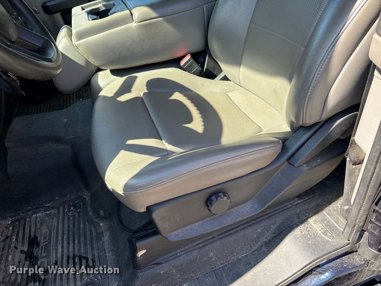 image for item EV5123 2021 Ford F350 Super Duty SuperCab utility bed pickup truck