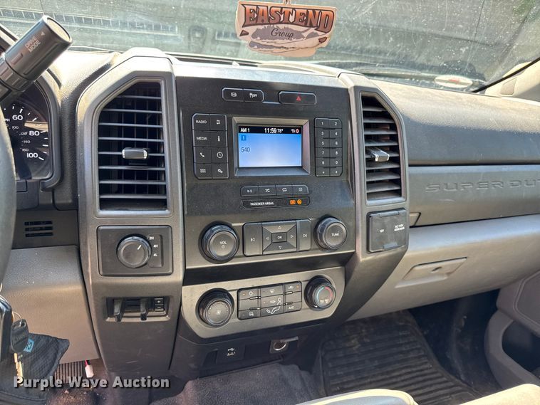 image for item EV5123 2021 Ford F350 Super Duty SuperCab utility bed pickup truck