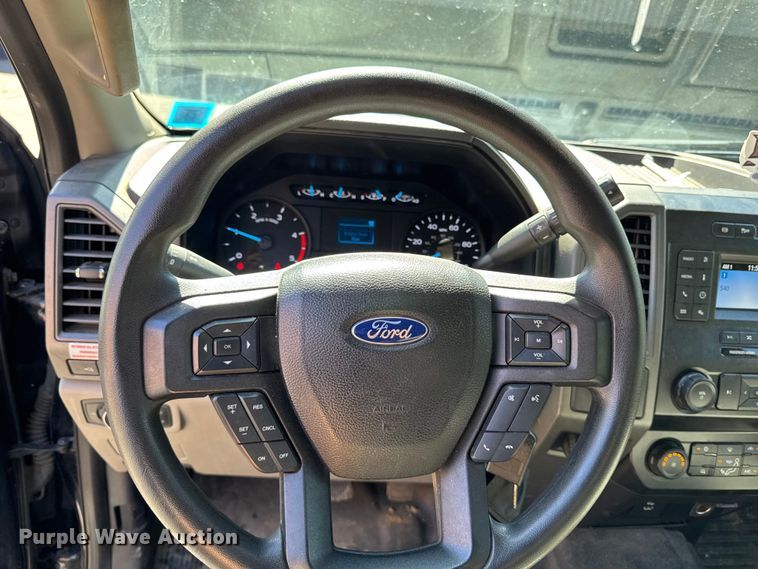 image for item EV5123 2021 Ford F350 Super Duty SuperCab utility bed pickup truck