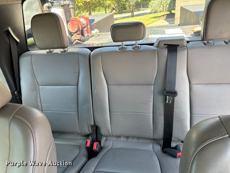 image for item EV5123 2021 Ford F350 Super Duty SuperCab utility bed pickup truck