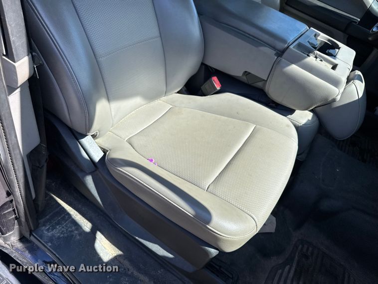 image for item EV5123 2021 Ford F350 Super Duty SuperCab utility bed pickup truck