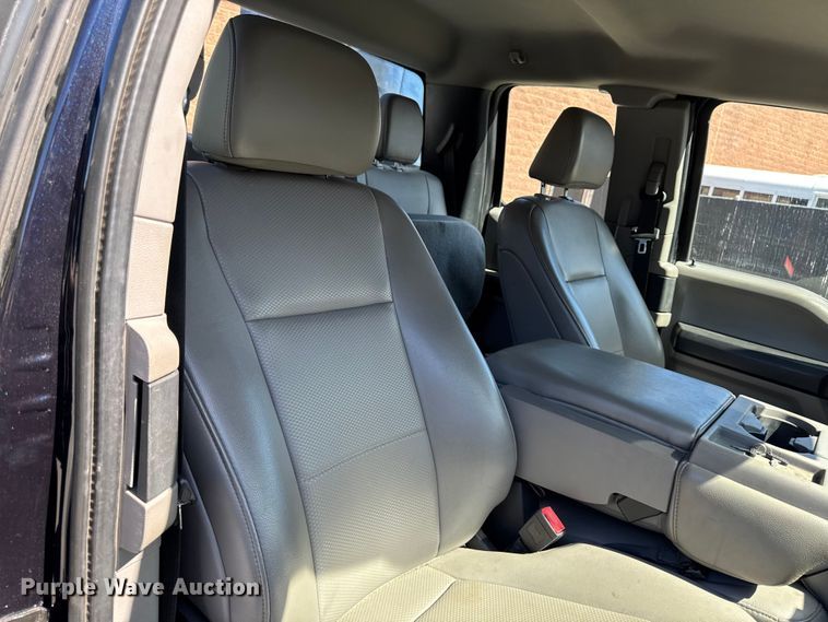 image for item EV5123 2021 Ford F350 Super Duty SuperCab utility bed pickup truck