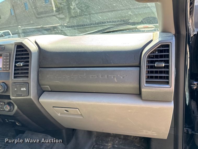 image for item EV5123 2021 Ford F350 Super Duty SuperCab utility bed pickup truck