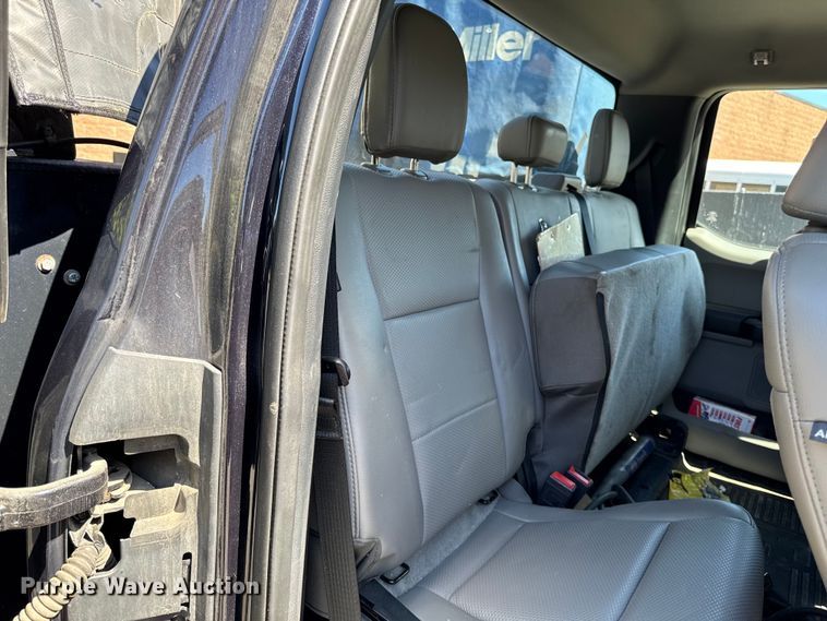 image for item EV5123 2021 Ford F350 Super Duty SuperCab utility bed pickup truck