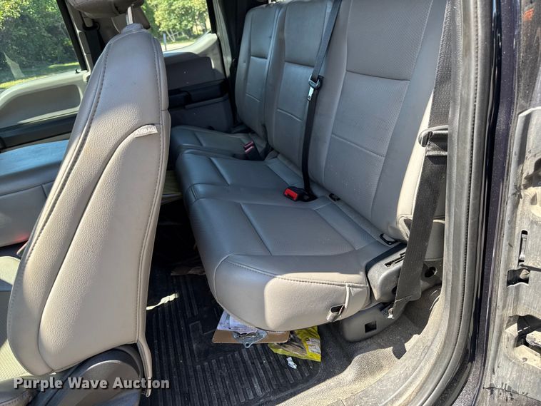 image for item EV5123 2021 Ford F350 Super Duty SuperCab utility bed pickup truck