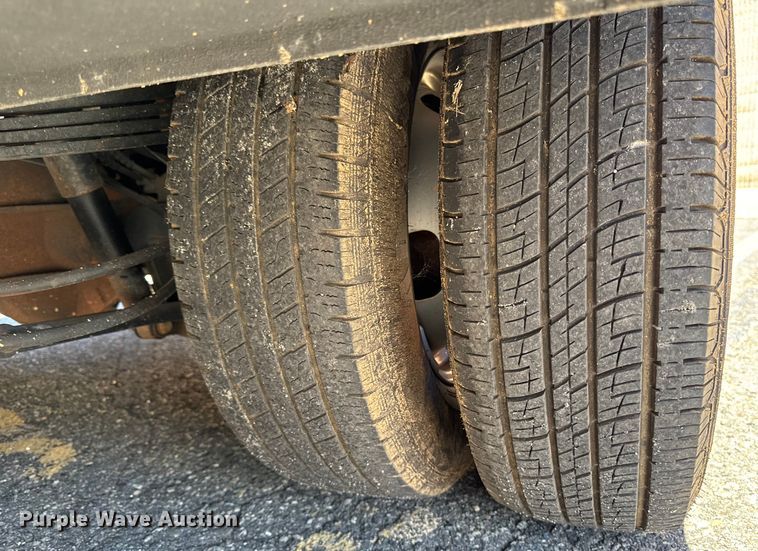 image for item EV5123 2021 Ford F350 Super Duty SuperCab utility bed pickup truck