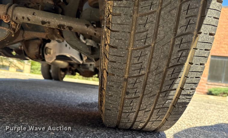 image for item EV5123 2021 Ford F350 Super Duty SuperCab utility bed pickup truck