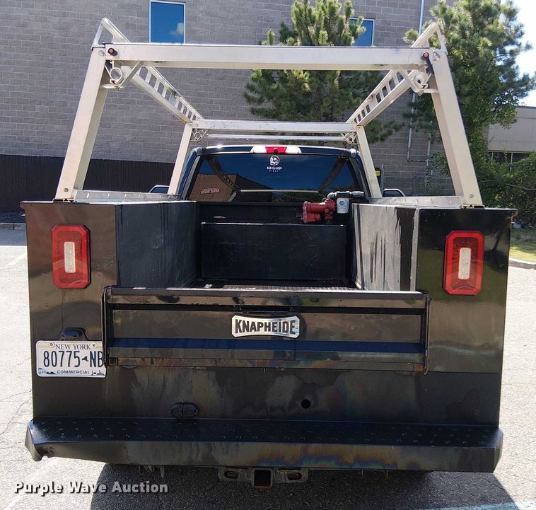 image for item EV5125 2019 Ford F350 Super Duty utility bed pickup truck