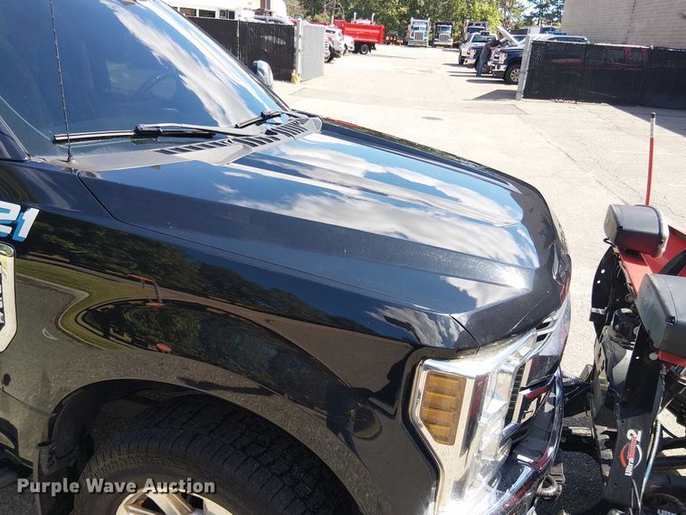 image for item EV5125 2019 Ford F350 Super Duty utility bed pickup truck