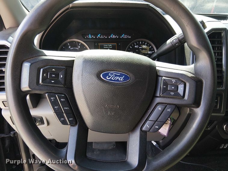 image for item EV5125 2019 Ford F350 Super Duty utility bed pickup truck