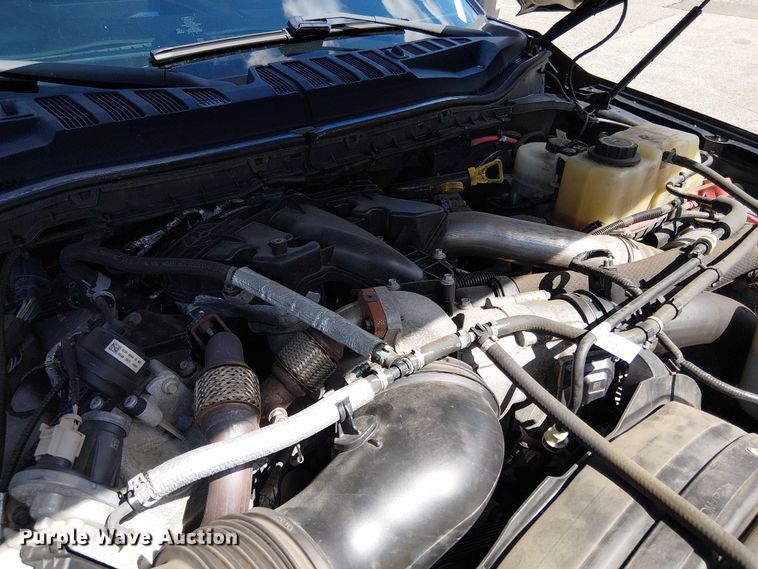 image for item EV5125 2019 Ford F350 Super Duty utility bed pickup truck