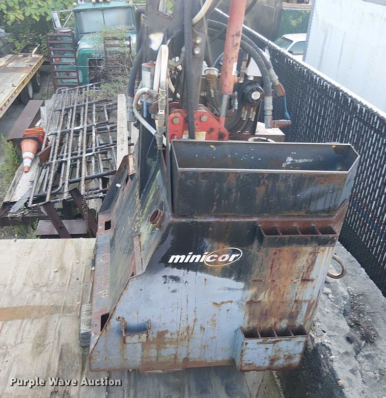 image for item EV5127 utilicor MC100 skid steer core drill