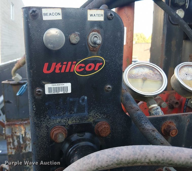 image for item EV5127 utilicor MC100 skid steer core drill