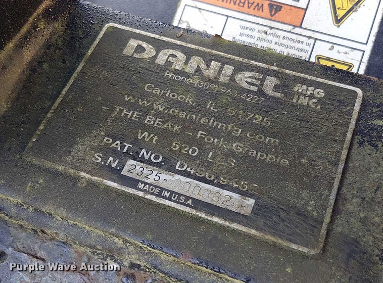 image for item EV5131 Daniel skid steer grapple