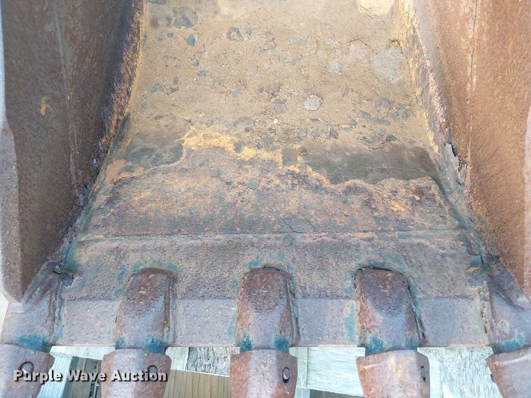 image for item EV5133 Caterpillar backhoe bucket